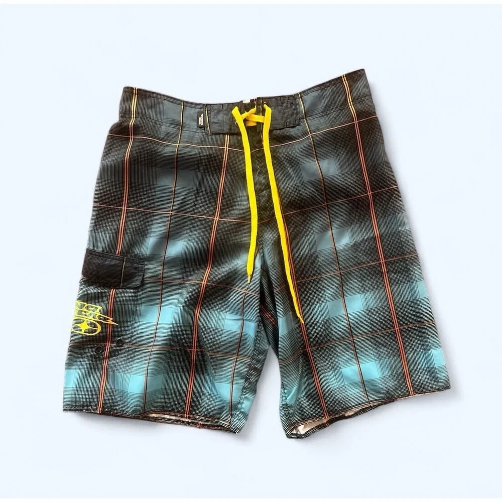 No Fear Shorts Mens LARGE Plaid Board Golf Performance Flat Front Outdoor